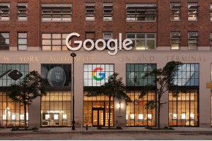 Bên trong cửa hàng đầu tiên của Google